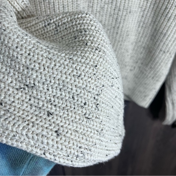 -💙2/$40💙H&M Crew Neck Ribbed Chunky Knit Speckled Woven Sweater Size Small - Picture 7 of 15